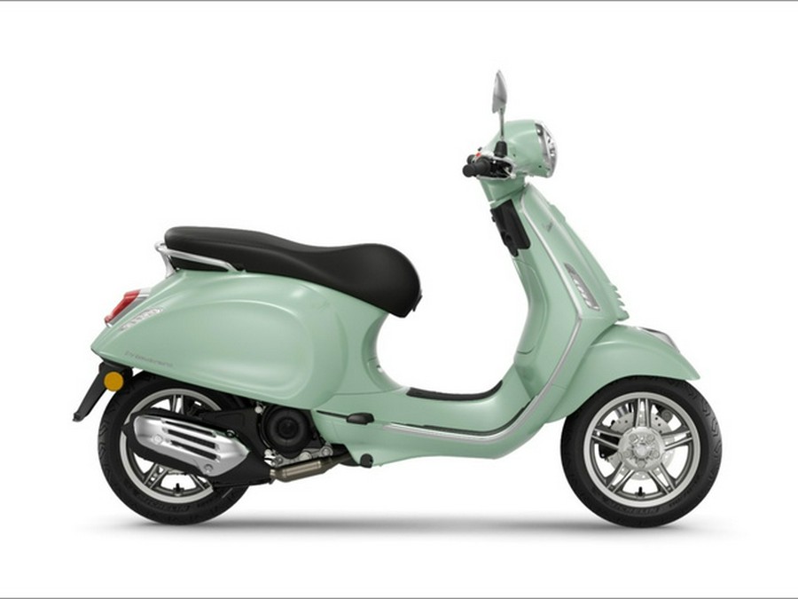 2024 Vespa GTS 300