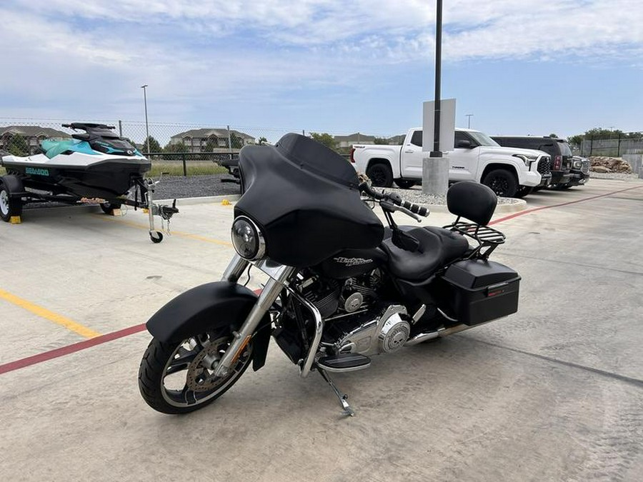 2013 Harley-Davidson® FLHX - Street Glide®