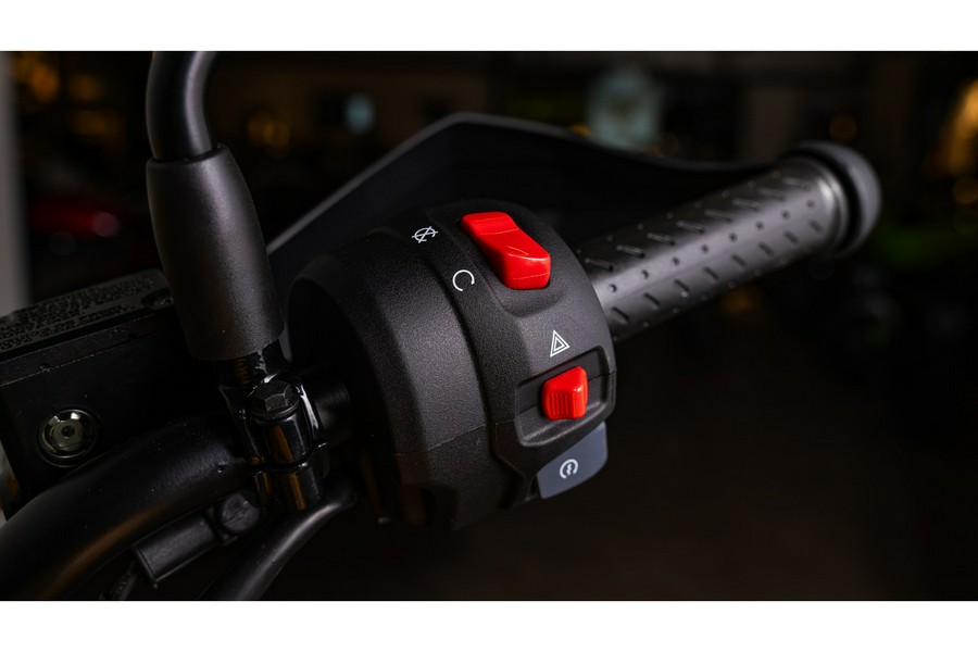 2026 Triumph Scrambler 400 XC