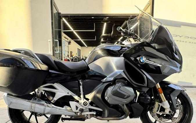 2022 BMW R 1250 RT Triple Black