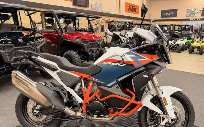 2026 KTM Super Adventure 1390 R