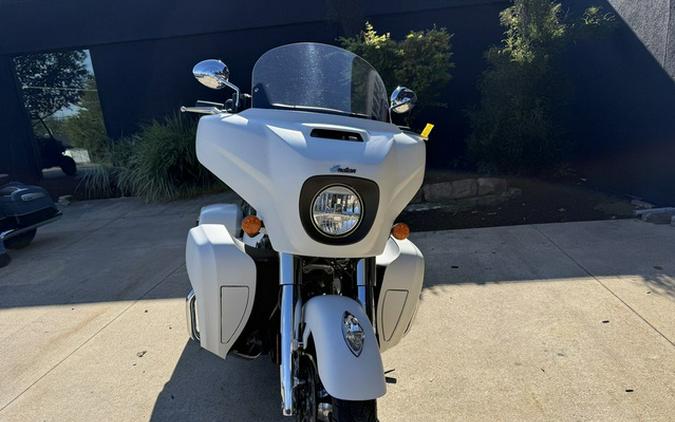 2020 Indian Roadmaster Dark Horse White Smoke