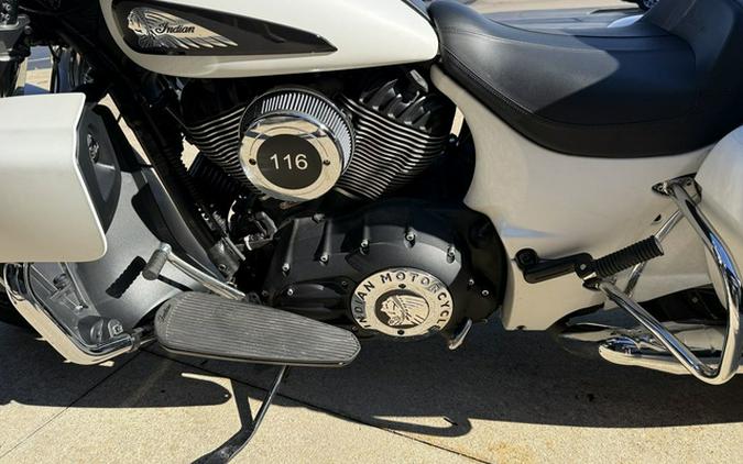 2020 Indian Roadmaster Dark Horse White Smoke