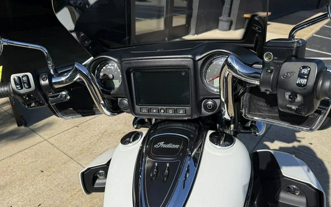 2020 Indian Roadmaster Dark Horse White Smoke