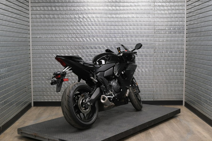 2026 YAMAHA YZF-R7