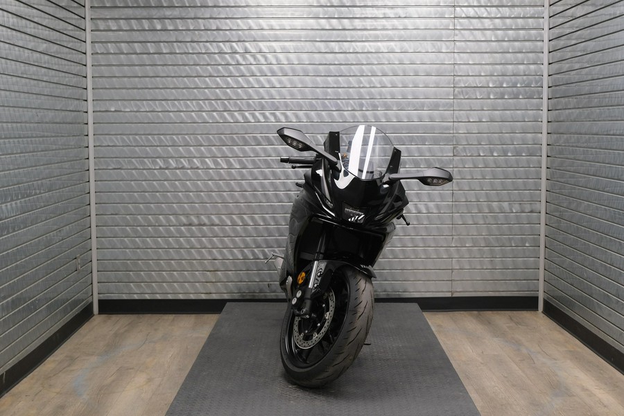 2026 YAMAHA YZF-R7