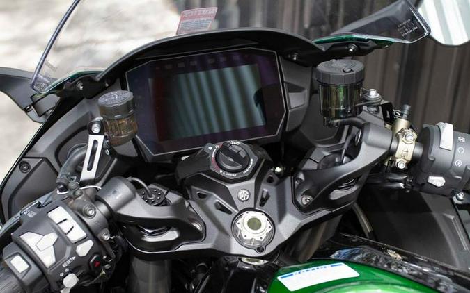 2023 Kawasaki Ninja H2® SX SE