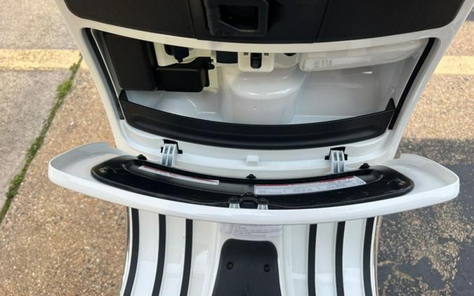 2024 Vespa GTS 300 SUPER