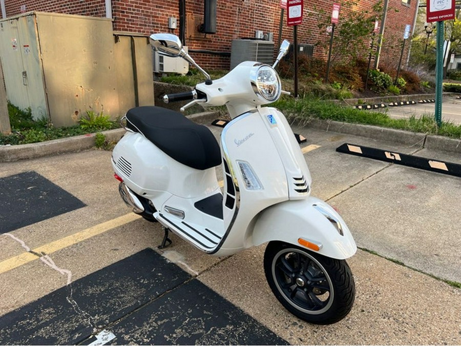 2024 Vespa GTS 300 SUPER