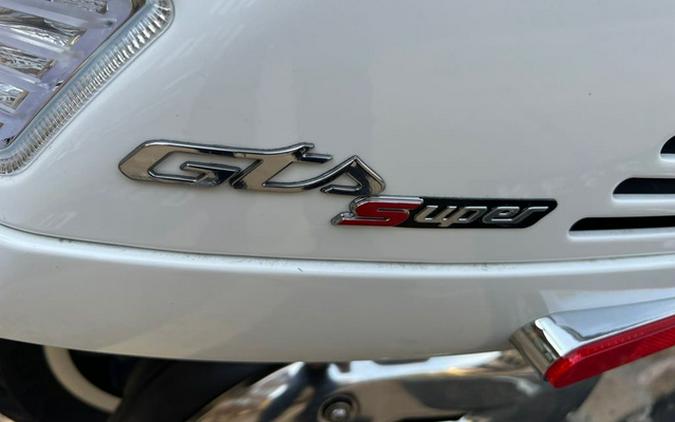 2024 Vespa GTS 300 SUPER
