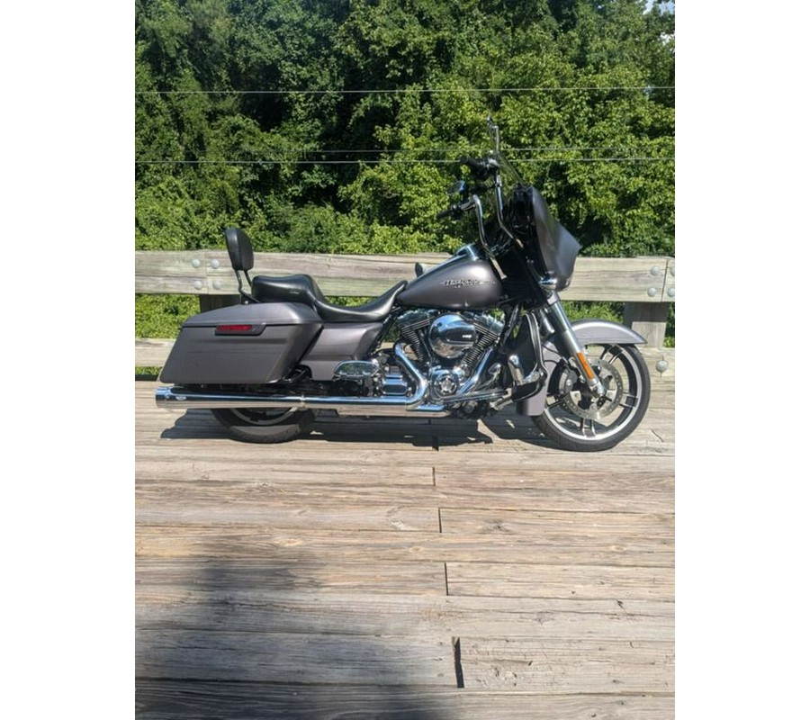 2016 Harley-Davidson® FLHXS - Street Glide® Special