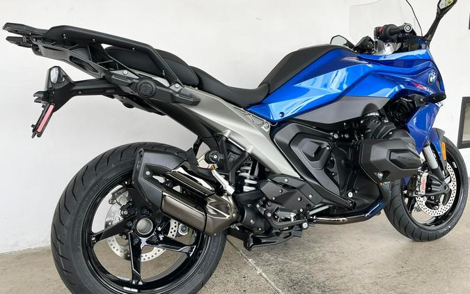 2026 BMW R1300RS