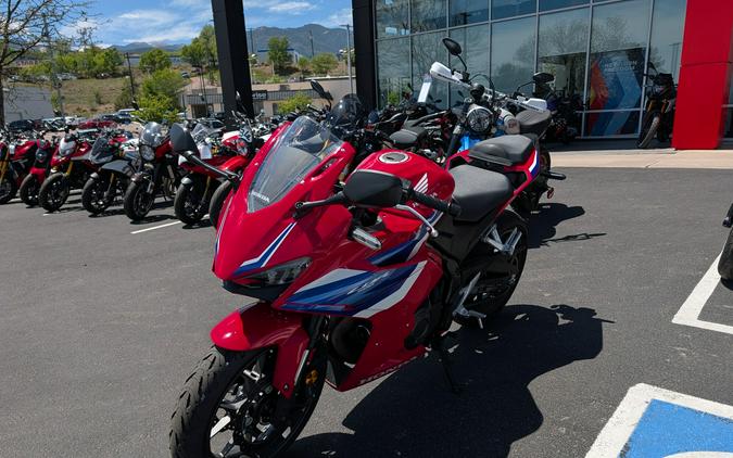 2025 Honda CBR500R Grand Prix Red