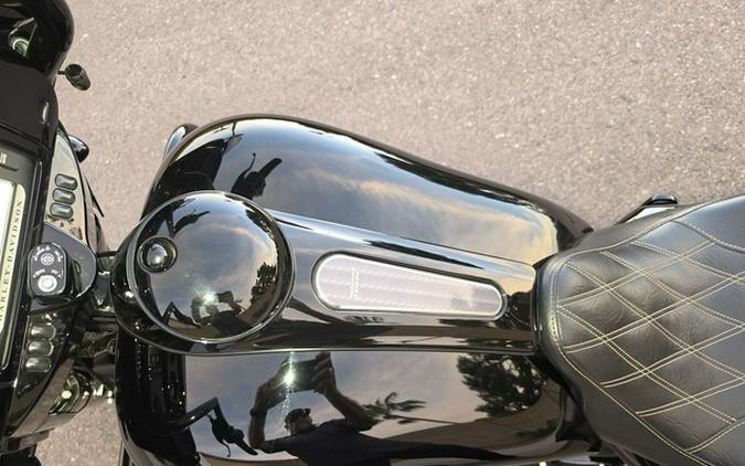 2018 Harley-Davidson FLHXS - Street Glide Special