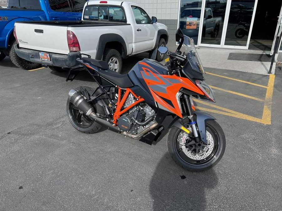 2024 KTM 1290 Super Duke GT