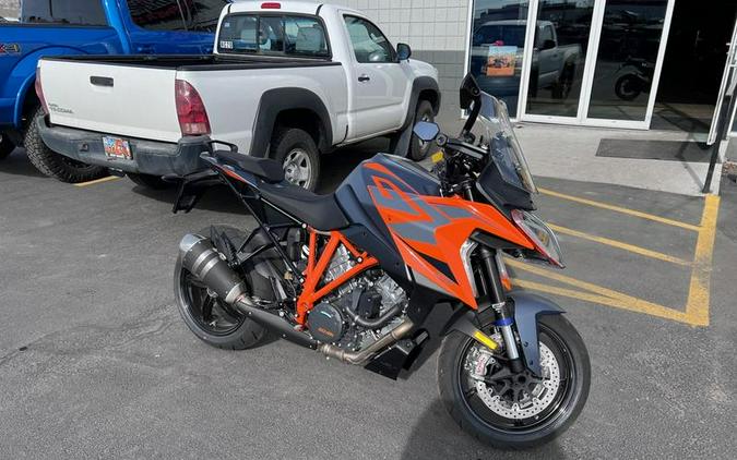 2024 KTM 1290 Super Duke GT