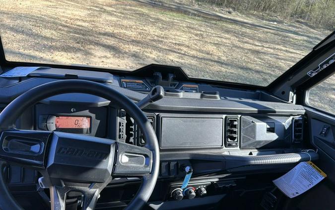 2026 Can-Am Defender XT CAB HD11