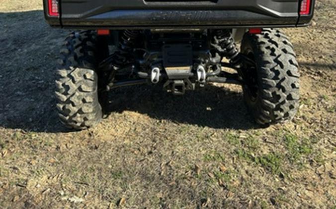 2026 Can-Am Defender XT CAB HD11