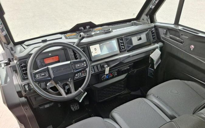 2026 Can-Am Defender MAX XT CAB HD11-10.25 DISPLAY
