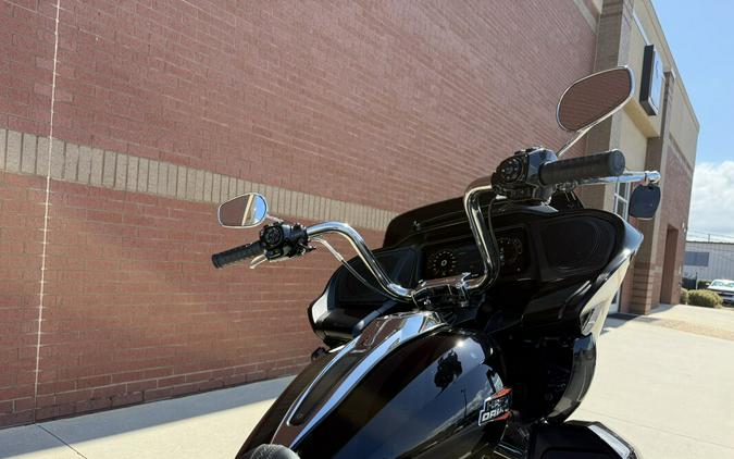 2024 Harley-Davidson® Road Glide® Vivid Black