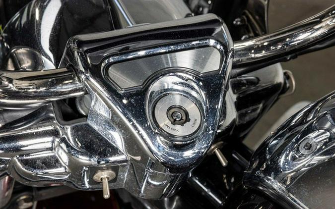 2011 Harley-Davidson FLHRC - Road King Classic Road King Classic