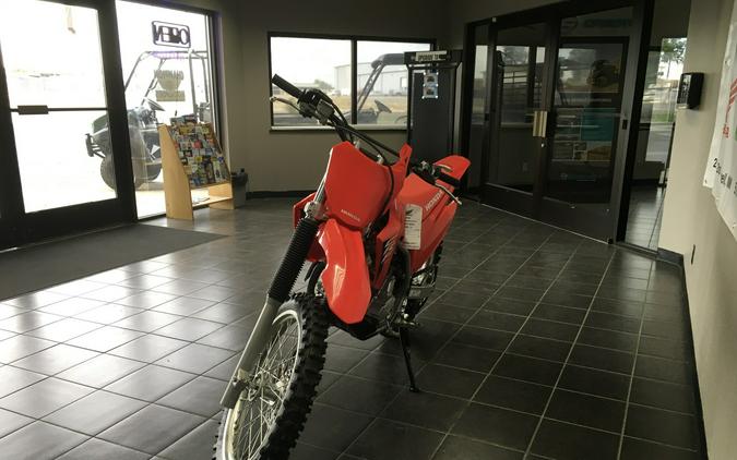 CRF300F