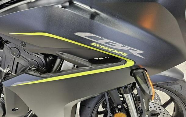 2026 Honda CBR650R E-Clutch E-Clutch