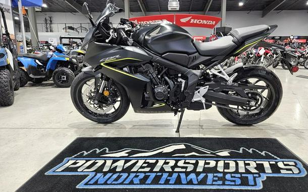 2026 Honda CBR650R E-Clutch E-Clutch