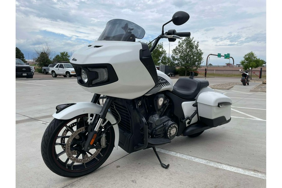 2021 Indian Motorcycle CHALLENGER DARK HORSE, WHITE SMK, 49ST Dark Horse®