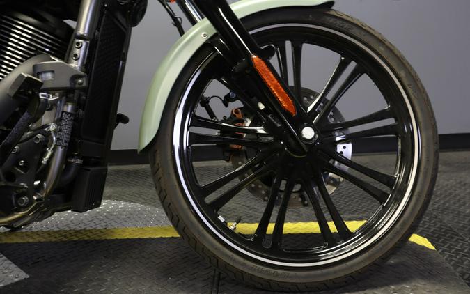 2023 Kawasaki Vulcan 900 Custom