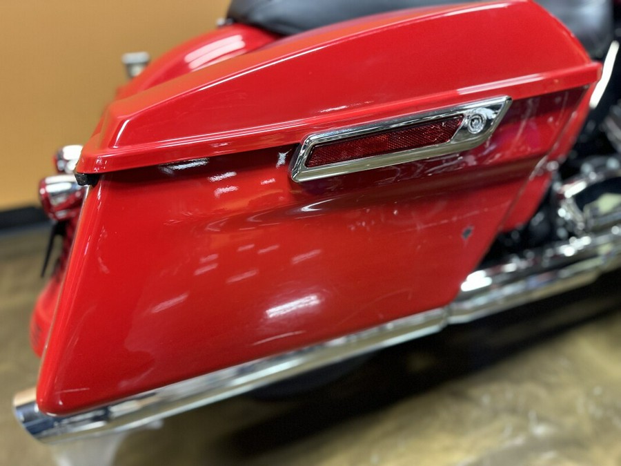 FLHX 2023 Street Glide®