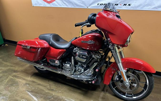 FLHX 2023 Street Glide®