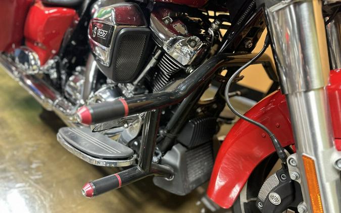 FLHX 2023 Street Glide®