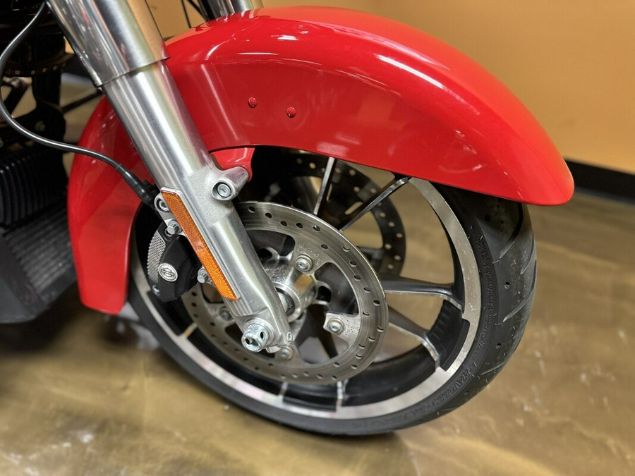 FLHX 2023 Street Glide®