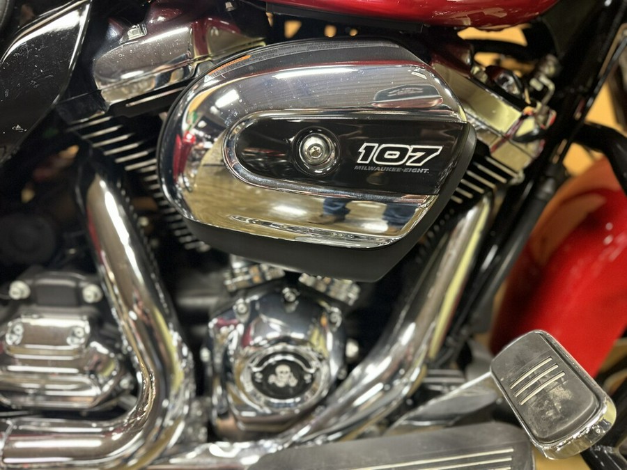 FLHX 2023 Street Glide®