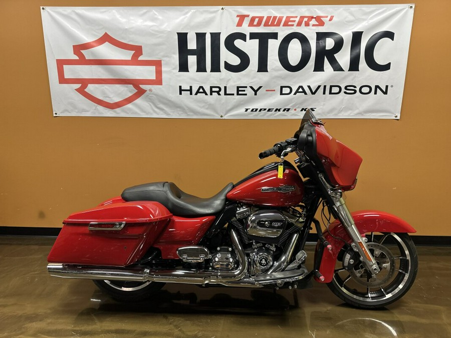 FLHX 2023 Street Glide®