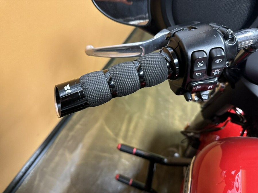 FLHX 2023 Street Glide®