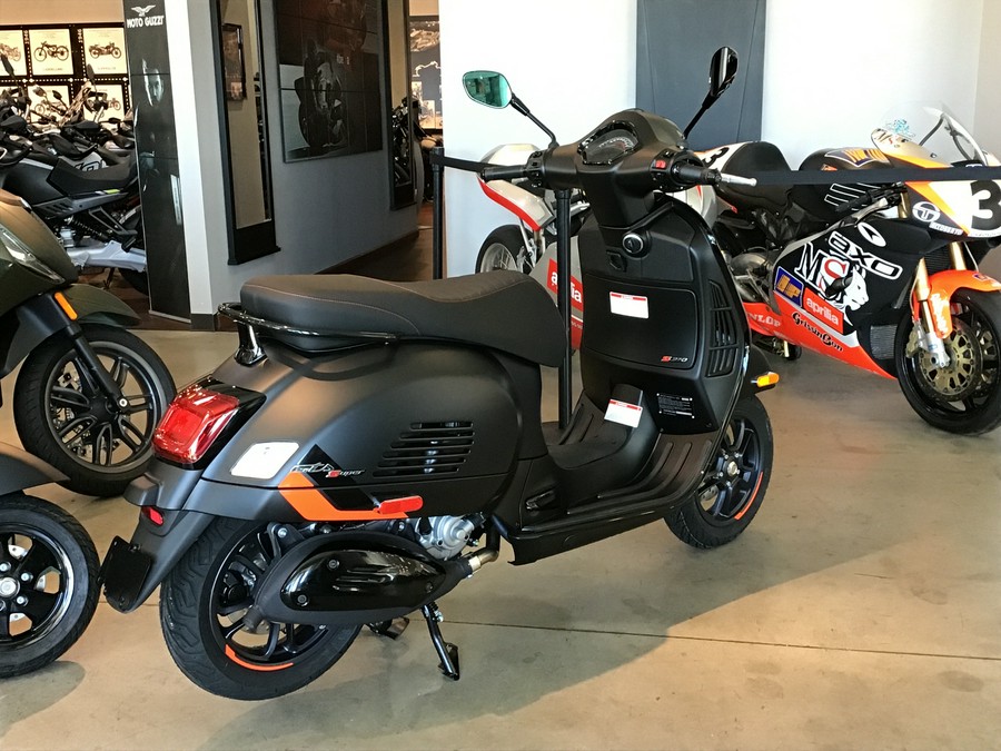 2025 Vespa GTS 310 SuperSport