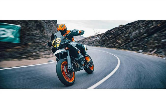 2024 KTM SMT 890