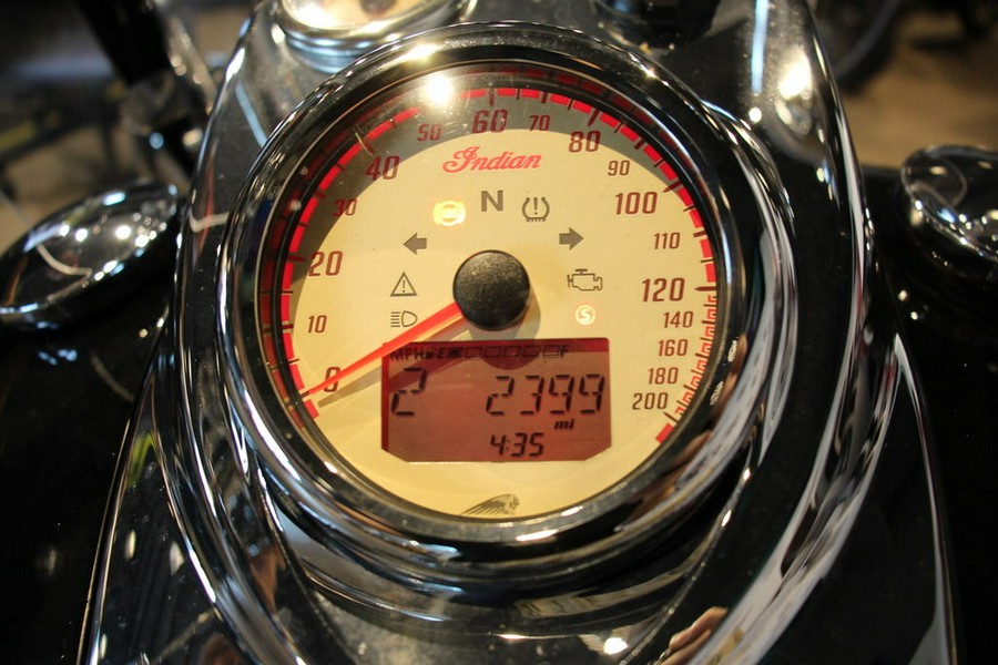 2024 Indian Motorcycle® Springfield® Black Metallic/Titanium Metallic