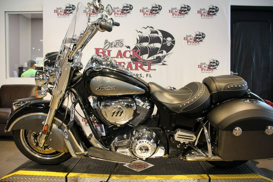2024 Indian Motorcycle® Springfield® Black Metallic/Titanium Metallic