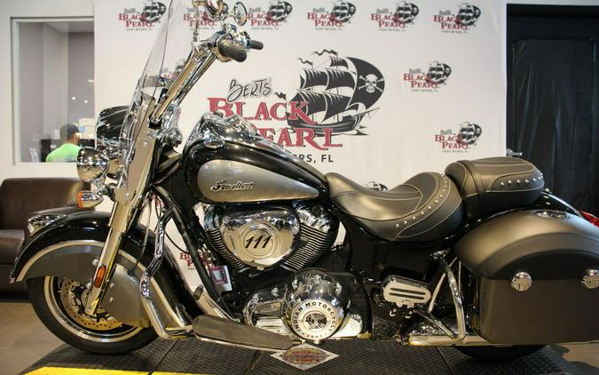 2024 Indian Motorcycle® Springfield® Black Metallic/Titanium Metallic
