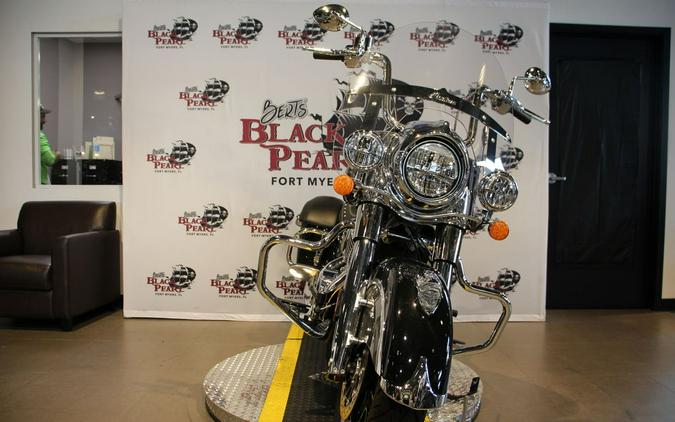 2024 Indian Motorcycle® Springfield® Black Metallic/Titanium Metallic