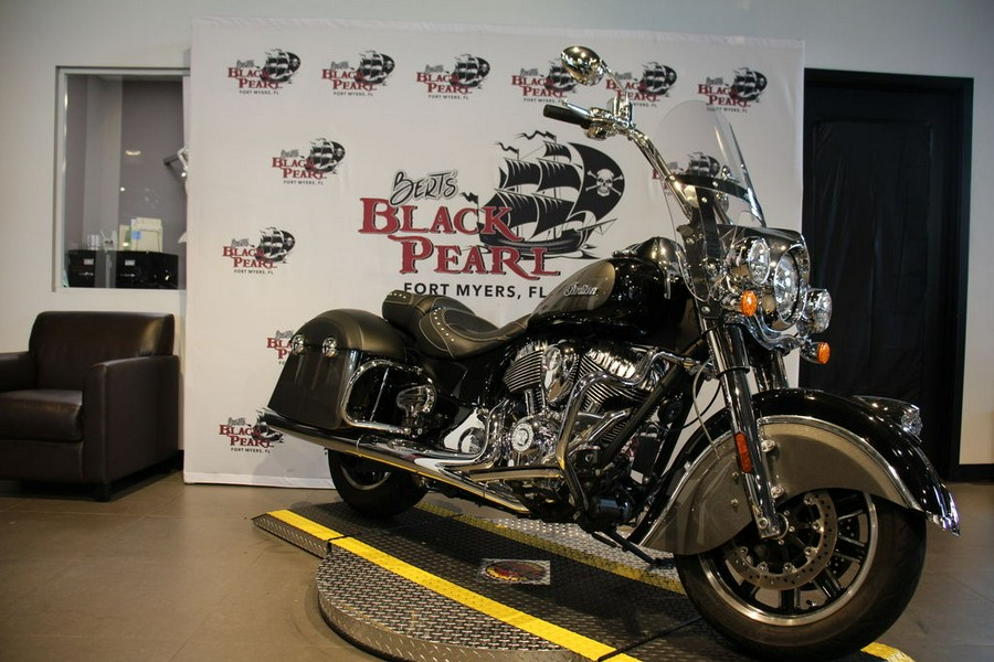 2024 Indian Motorcycle® Springfield® Black Metallic/Titanium Metallic