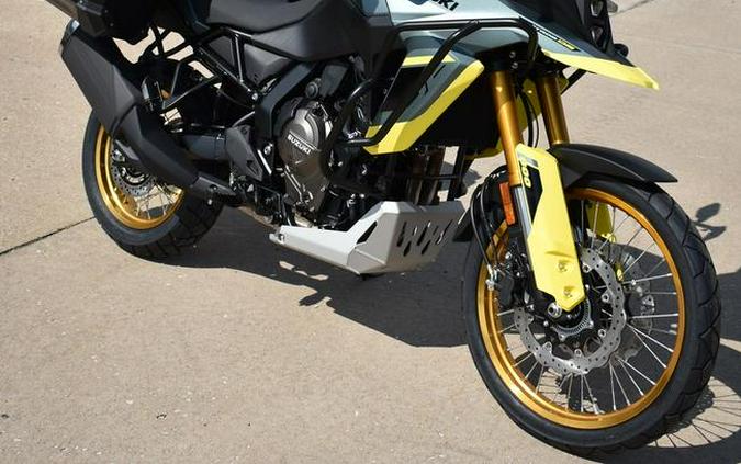 2024 Suzuki V-Strom 800DE Adventure