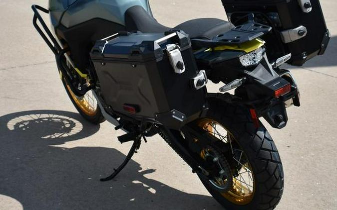 2024 Suzuki V-Strom 800DE Adventure