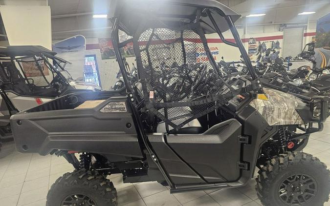 2026 Honda Pioneer 700 Forest