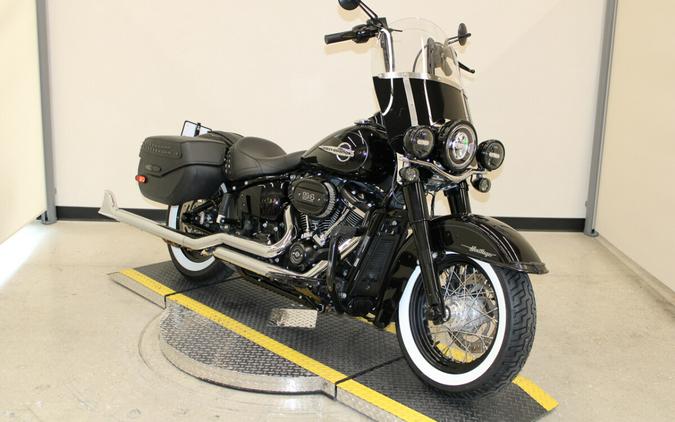 Used 2019 Harley-Davidson Heritage Softail Classic 114 FLHCS Motorcycle For Sale In Miami, Florida