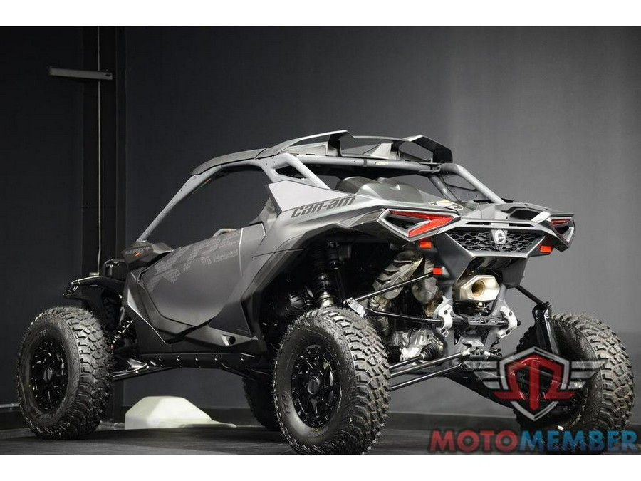 2025 Can-Am Maverick R X RS with Smart-Shox