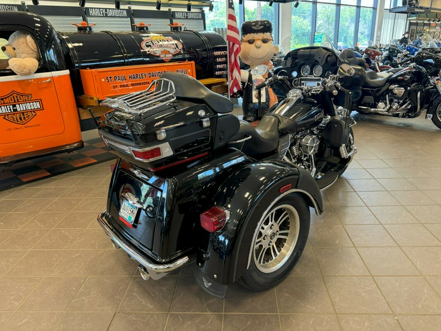 2012 Harley-Davidson Tri-Glide Ultra Classic FLHTCUTG